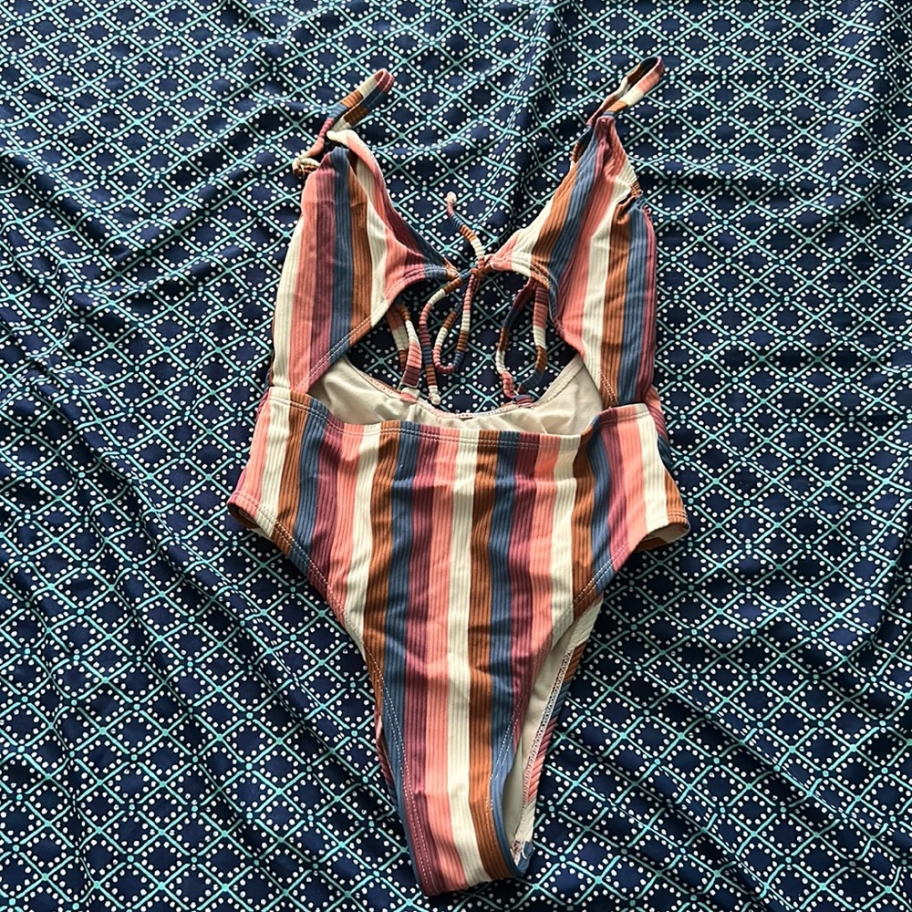 one-piece bathing suit